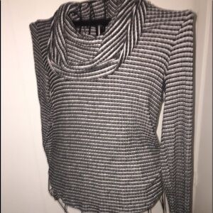 🎉 Host Pick 6/29 🎉 Lucky Brand size Small Petite black gray white‎ striped